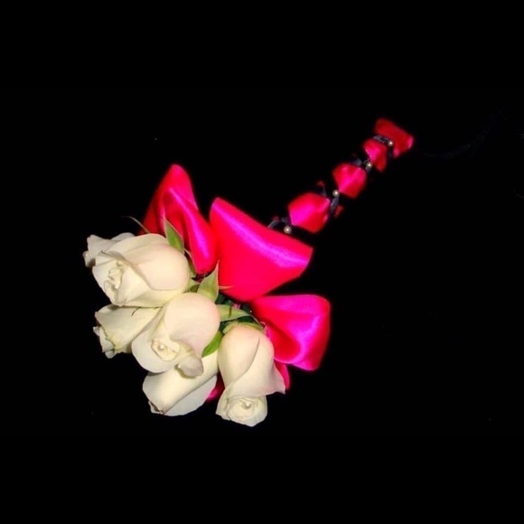 𝅺CUSTOM ORDERED WEDDING FLOWERS - Picture 4 of 5